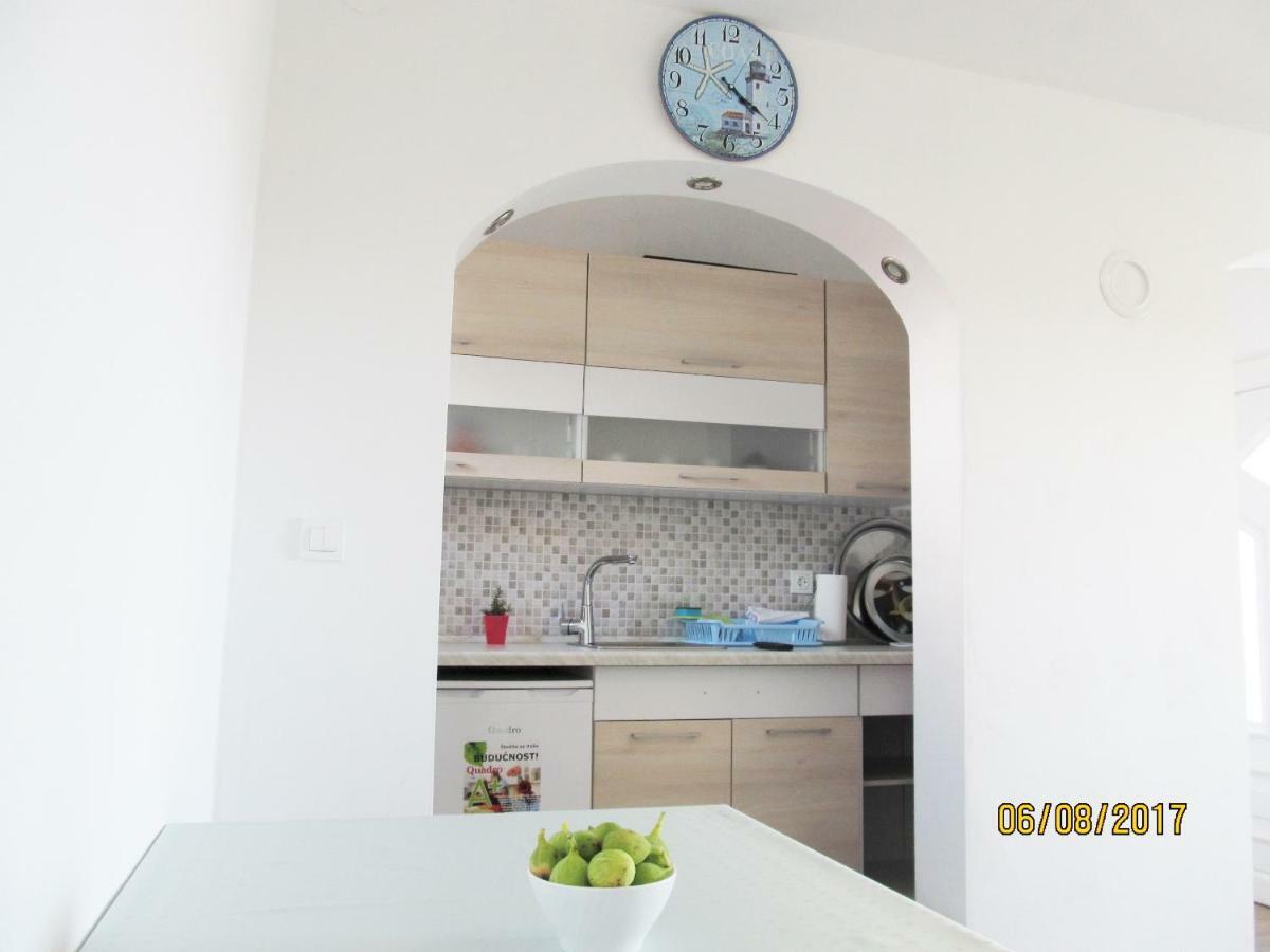 Apartmani Mala Sirena Масленица Екстер'єр фото